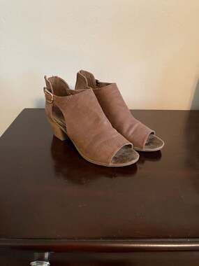 Carlos by Carlos Santana Brown Peep Toe Ankle Booties